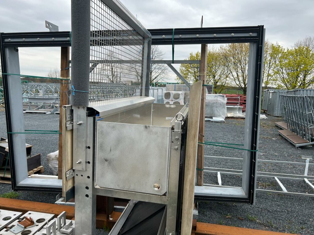 Flower pots for Googles Rooftop Gardes seen from the side